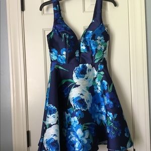 Perfect homecoming dress.  Dillard’s size 1/2.